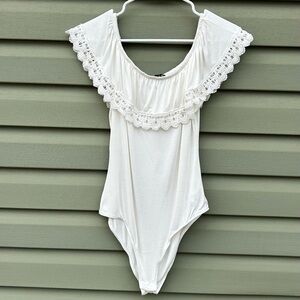 U2B Off The Shoulder Flounce Ruffle Bodysuit Womens Size L